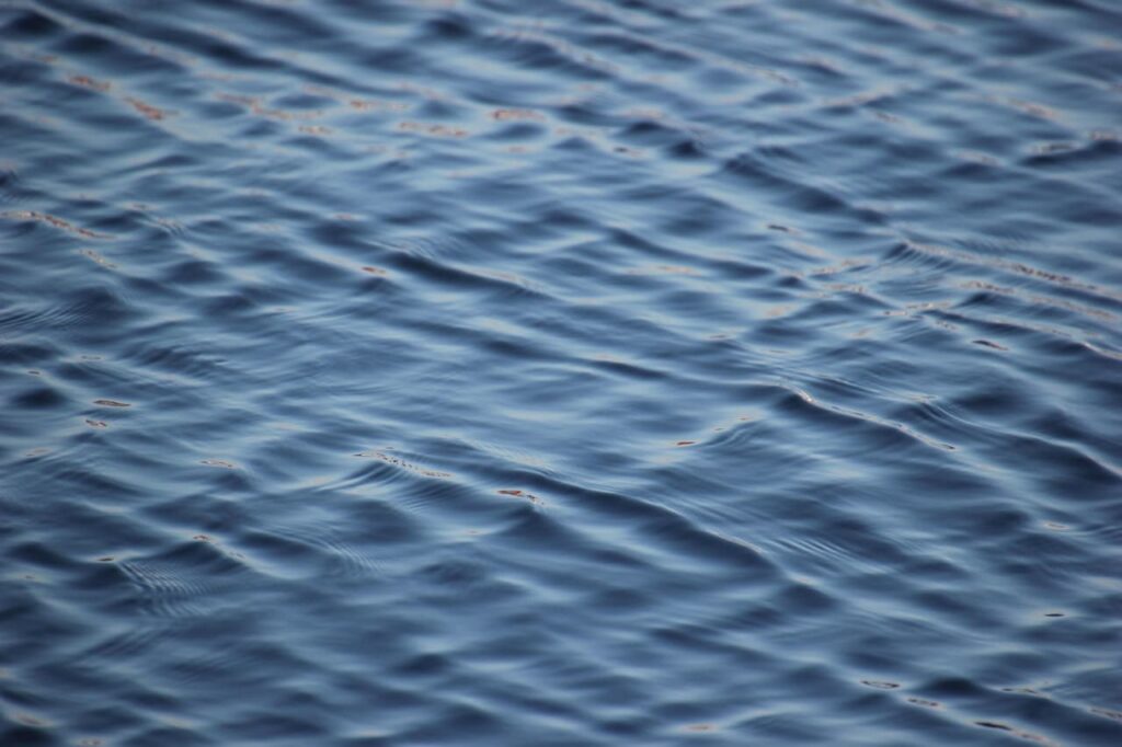 우리는 왜 이렇게 자주 스스로를 판단하게 될까