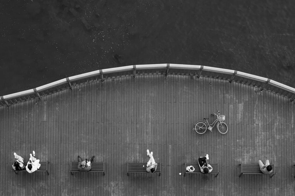 멈추면 도태될 것 같은 감각